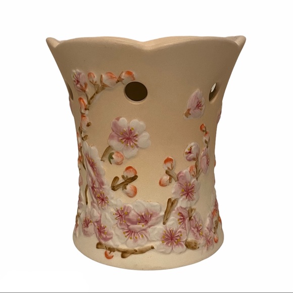 Yankee Candle “Cherry Blossom” Wax Warmer Holder